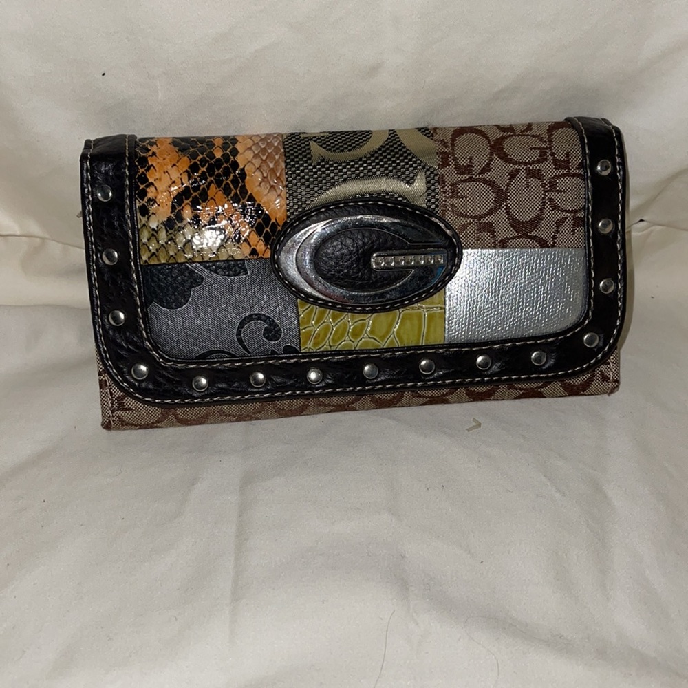 Guess Wallet With Patchwork Design - image 2